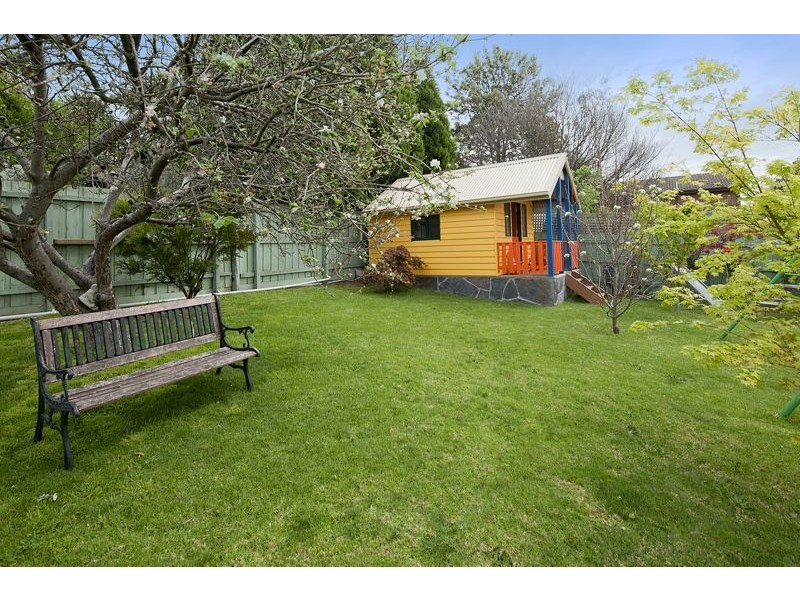 204 Outlook Drive, Dandenong North VIC 3175