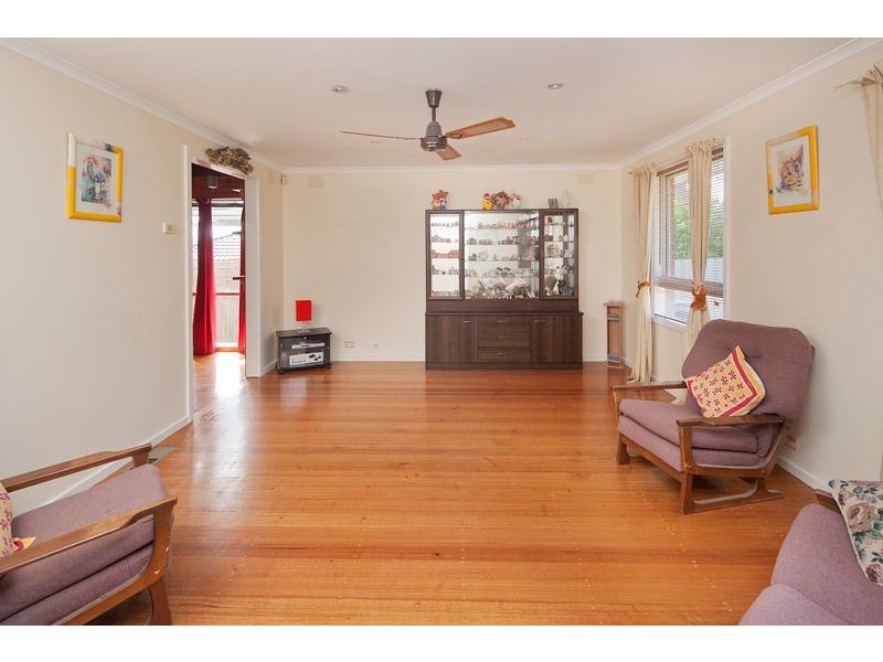 19 Castlecrag Close, Endeavour Hills VIC 3802