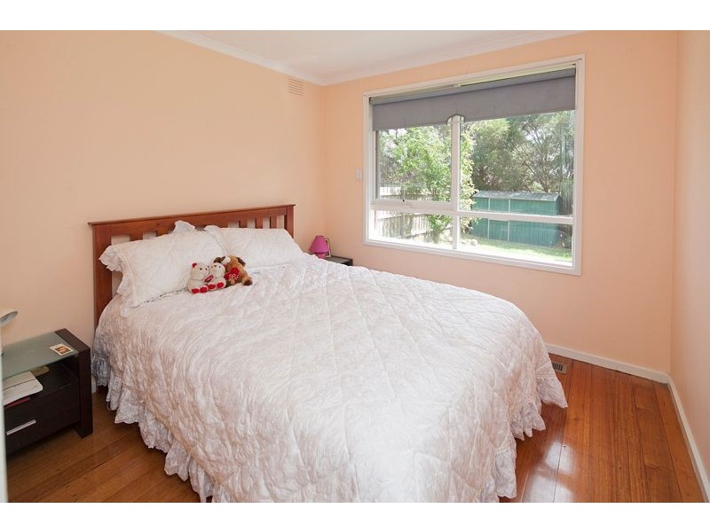 19 Castlecrag Close, Endeavour Hills VIC 3802