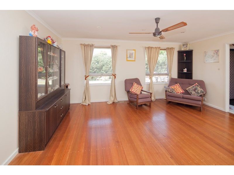 19 Castlecrag Close, Endeavour Hills VIC 3802