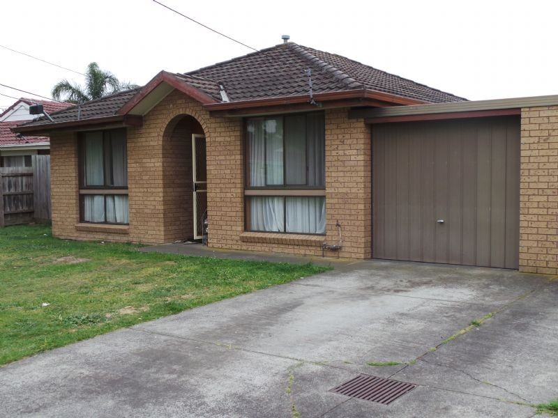 2/30 Simpson Drive, Dandenong North VIC 3175