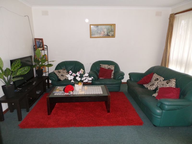 2/30 Simpson Drive, Dandenong North VIC 3175