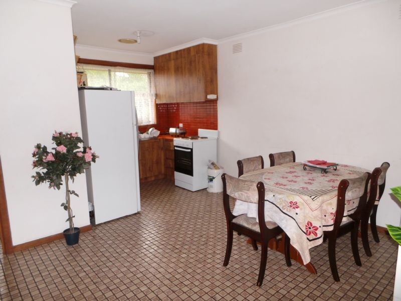 2/30 Simpson Drive, Dandenong North VIC 3175