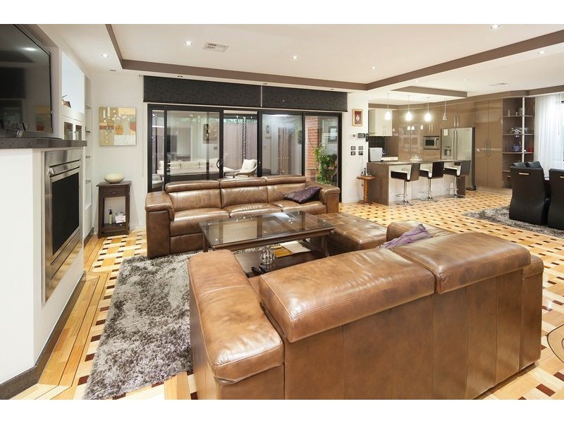 6 Morey Rise, Endeavour Hills VIC 3802