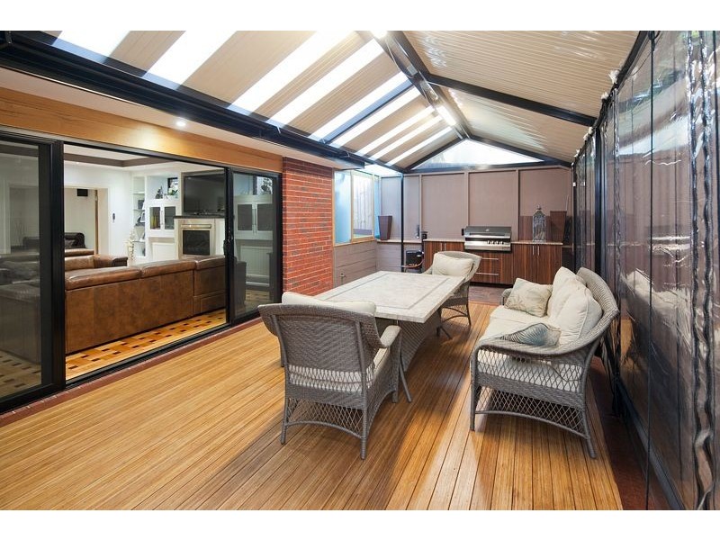 6 Morey Rise, Endeavour Hills VIC 3802