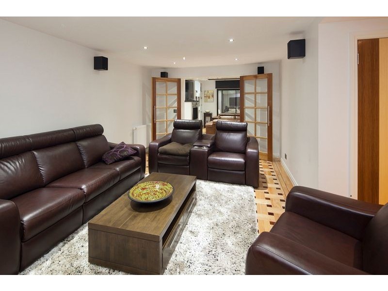 6 Morey Rise, Endeavour Hills VIC 3802