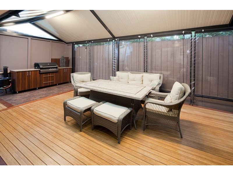 6 Morey Rise, Endeavour Hills VIC 3802