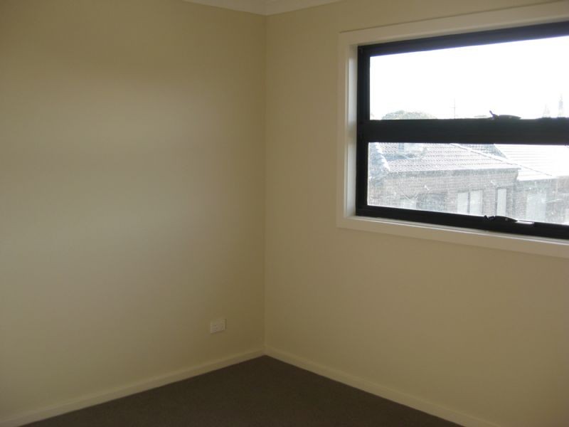 28 Burrows Avenue, Dandenong VIC 3175