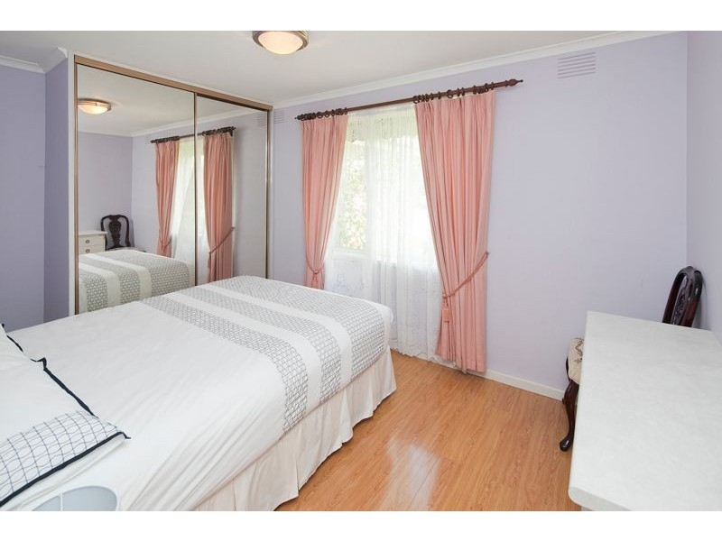 6 Nara Court, Dandenong North VIC 3175