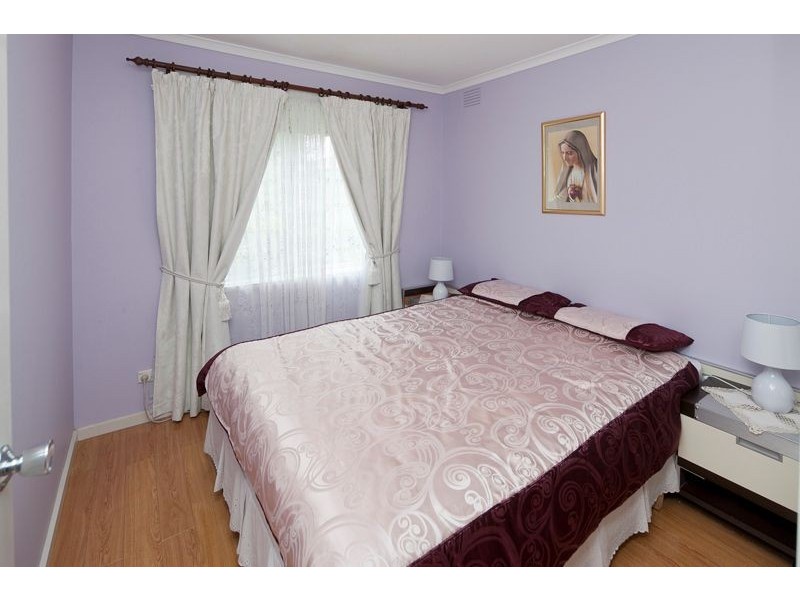 6 Nara Court, Dandenong North VIC 3175