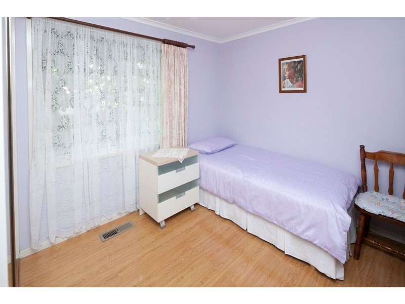 6 Nara Court, Dandenong North VIC 3175