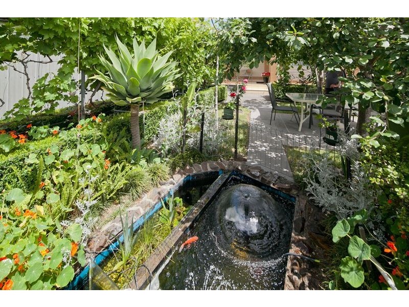 6 Nara Court, Dandenong North VIC 3175