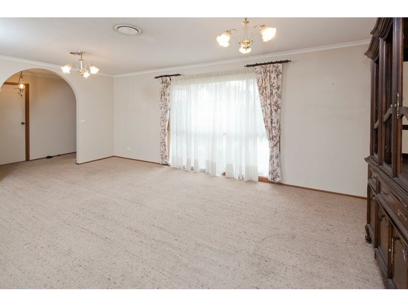 19 Falkiner Crescent, Dandenong VIC 3175