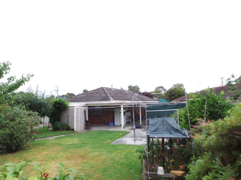 42 Laurel Avenue, Doveton VIC 3177