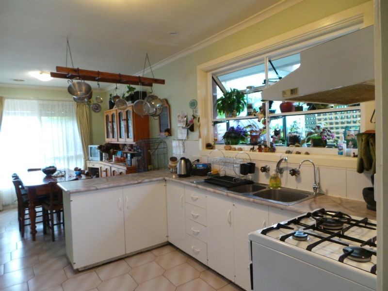 42 Laurel Avenue, Doveton VIC 3177