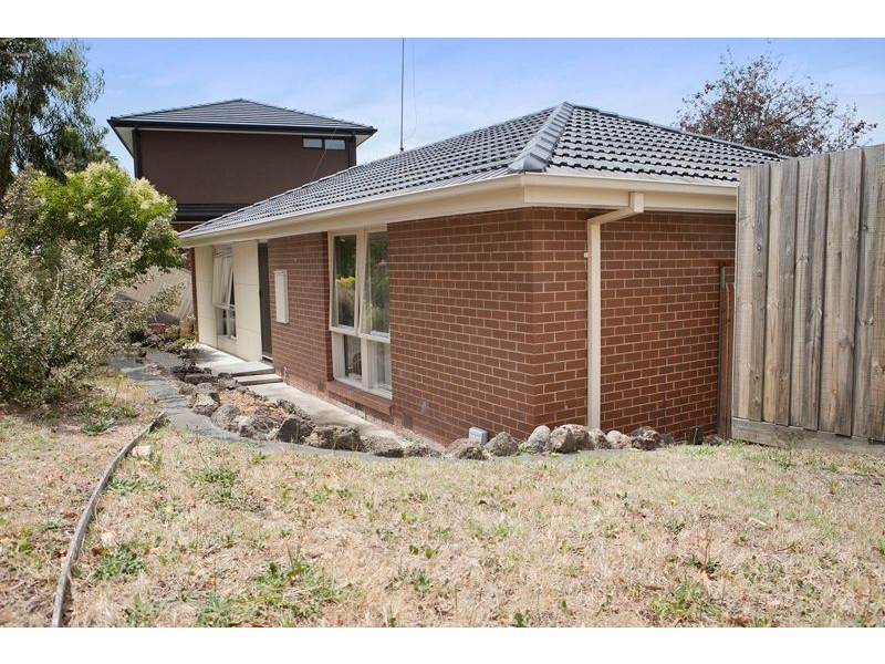 1 Marra Court, Endeavour Hills VIC 3802