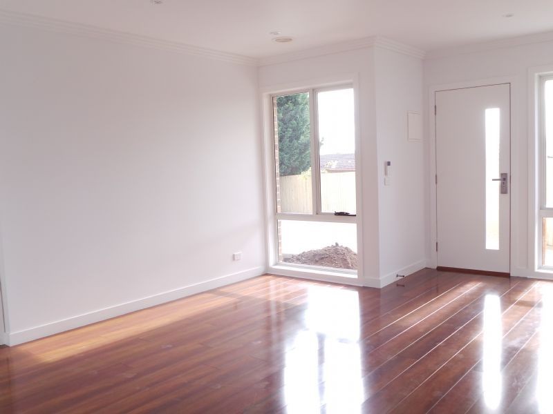 Units 2 & 3/32 Monteith Crescent, Endeavour Hills VIC 3802