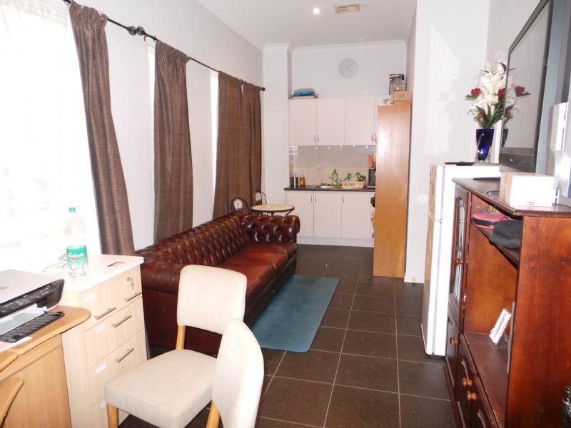 24 Station Street, Dandenong VIC 3175