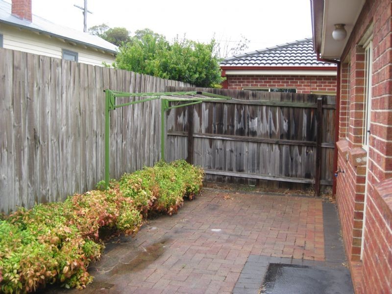 2/29 Wilma Avenue, Dandenong VIC 3175