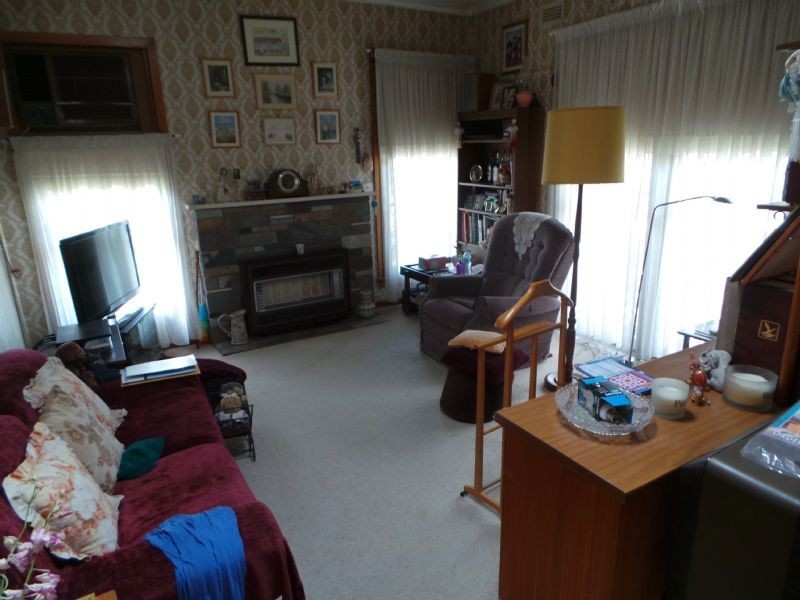 3 Hughes Crescent, Dandenong North VIC 3175