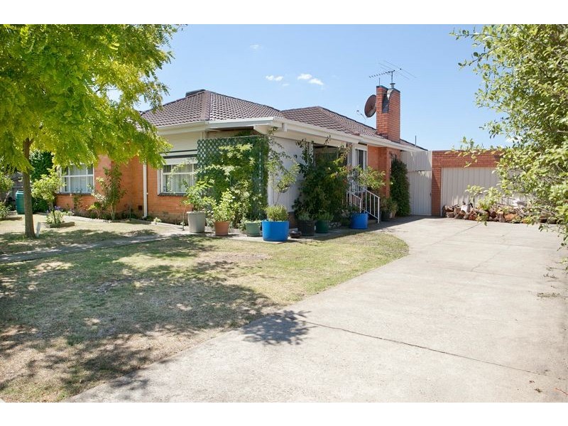 10 Carlisle Road, Hallam VIC 3803