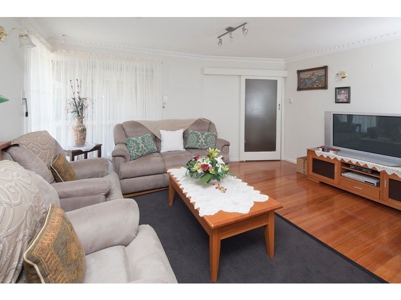 10 Carlisle Road, Hallam VIC 3803