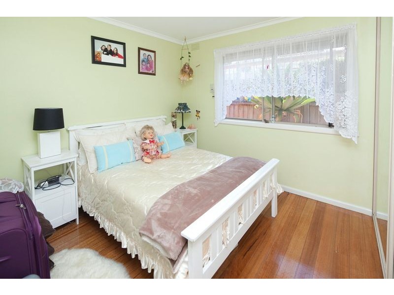 10 Carlisle Road, Hallam VIC 3803