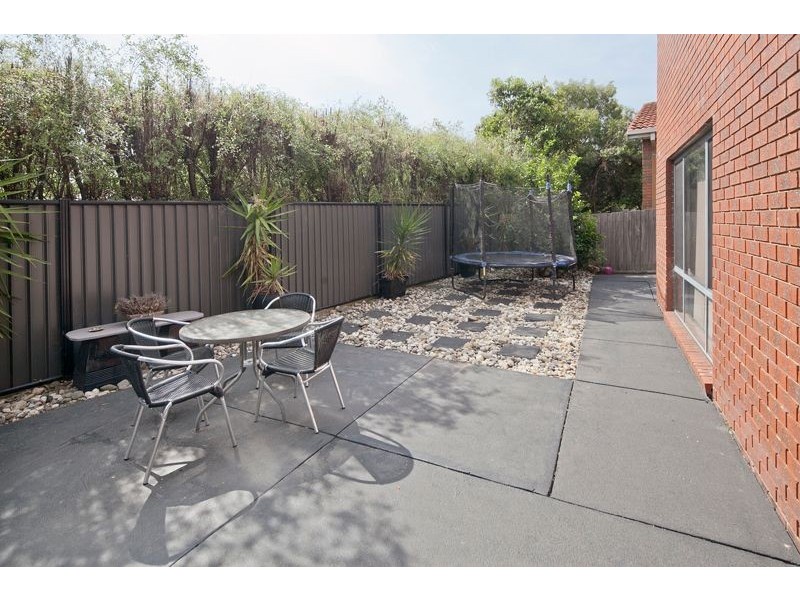 9 Monica Close, Endeavour Hills VIC 3802