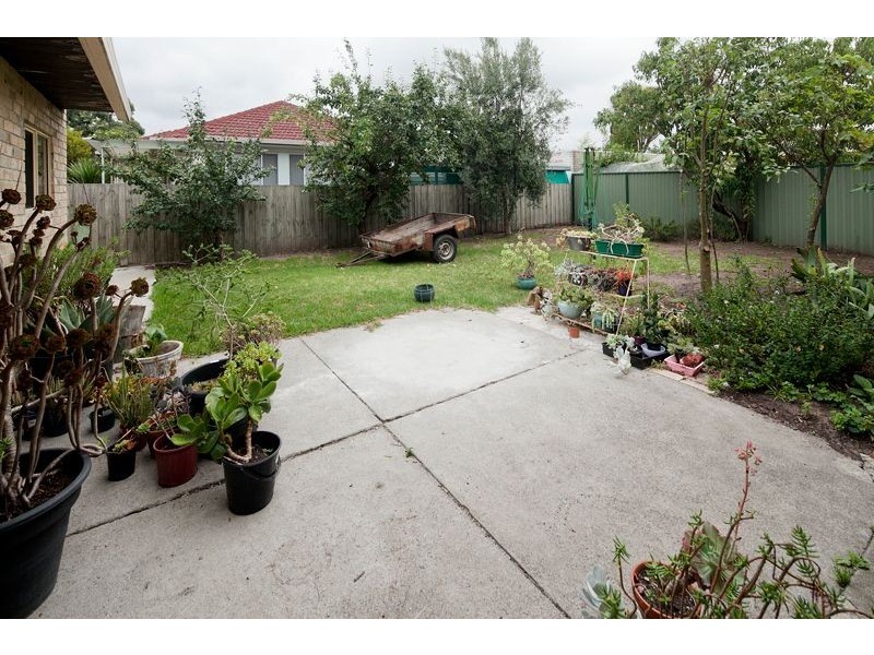 26 Oakwood Avenue, Dandenong North VIC 3175