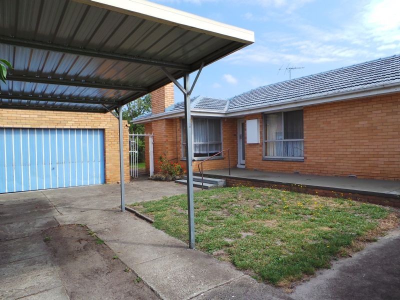 8 Bertha Street, Springvale South VIC 3172