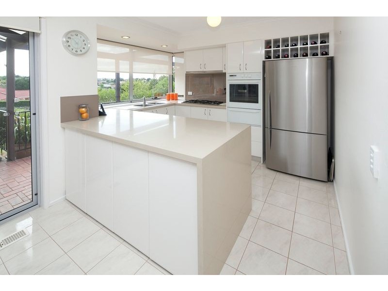 32 William Hovell Drive, Endeavour Hills VIC 3802