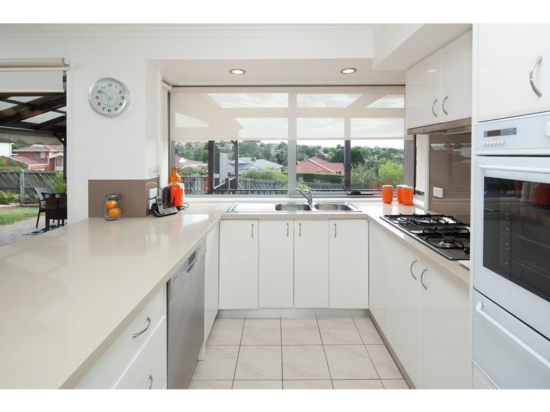 32 William Hovell Drive, Endeavour Hills VIC 3802