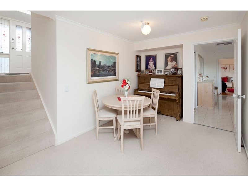 32 William Hovell Drive, Endeavour Hills VIC 3802