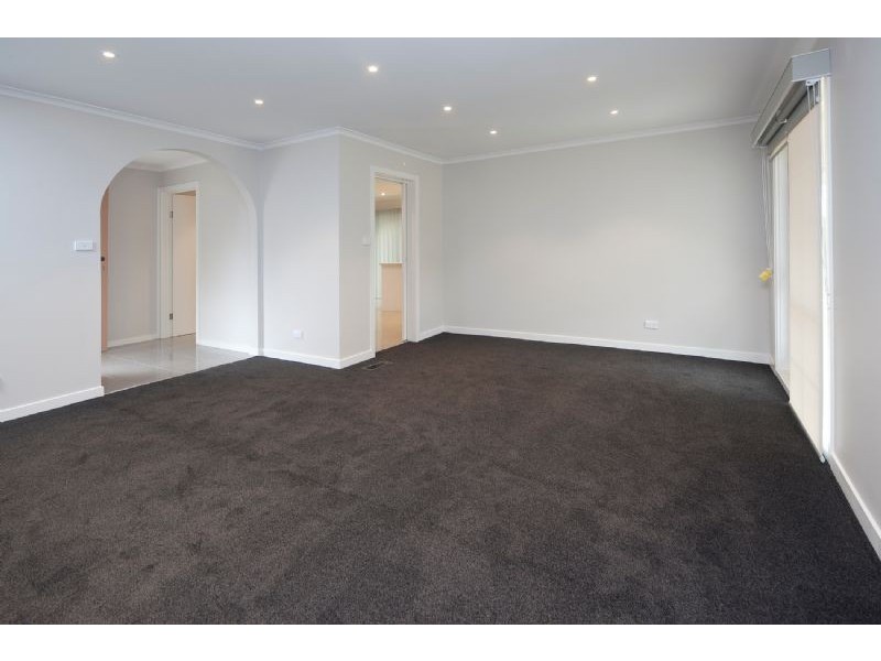 4 Rearden Close, Endeavour Hills VIC 3802