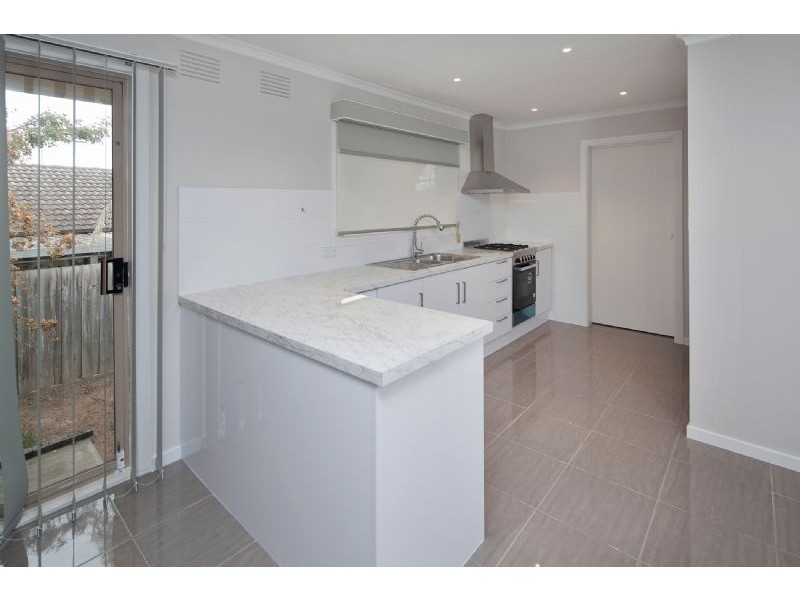 4 Rearden Close, Endeavour Hills VIC 3802