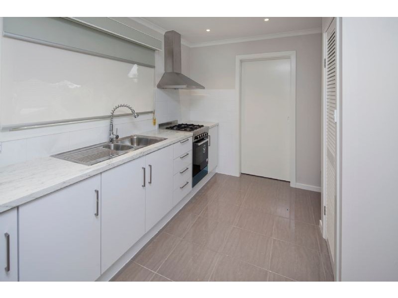 4 Rearden Close, Endeavour Hills VIC 3802