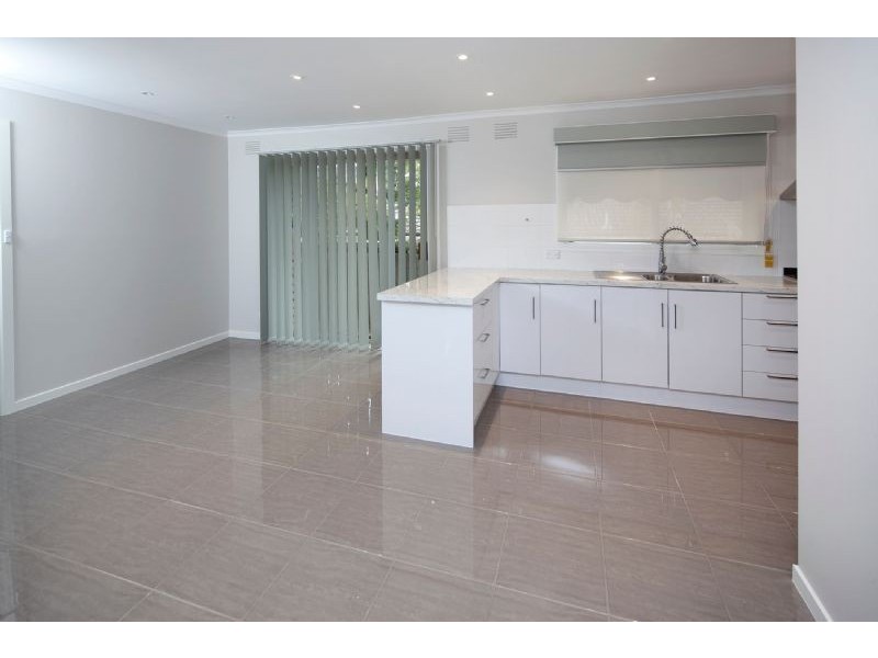 4 Rearden Close, Endeavour Hills VIC 3802