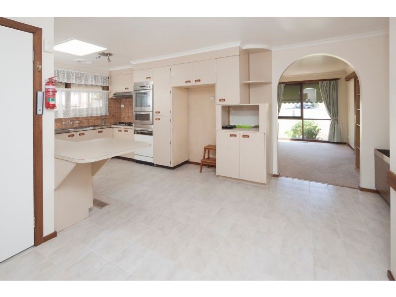 4 Garfield Court, Dandenong North VIC 3175