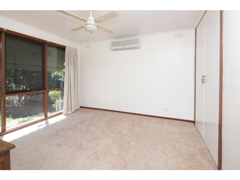 4 Garfield Court, Dandenong North VIC 3175