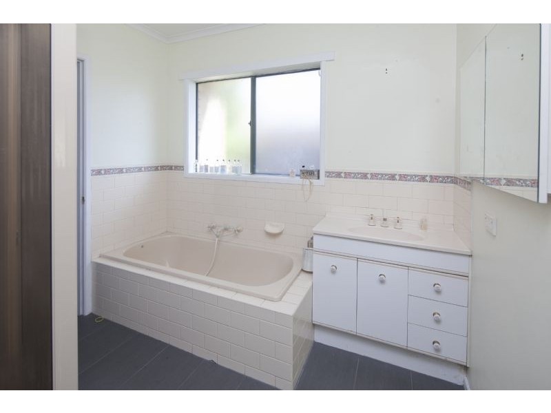 79 Shetland Street, Endeavour Hills VIC 3802