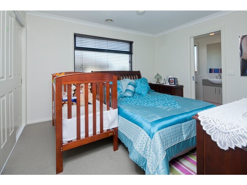 2/1225 Heatherton Road, Noble Park VIC 3174