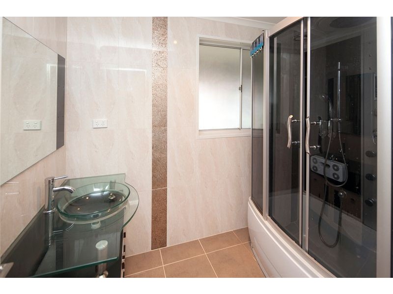 29 Floriana Avenue, Doveton VIC 3177