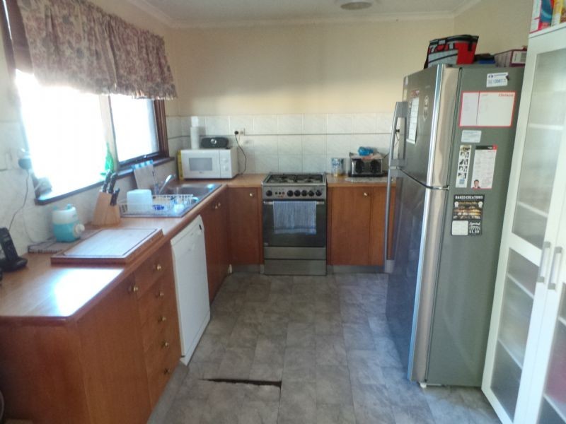 14 Chester Court, Endeavour Hills VIC 3802