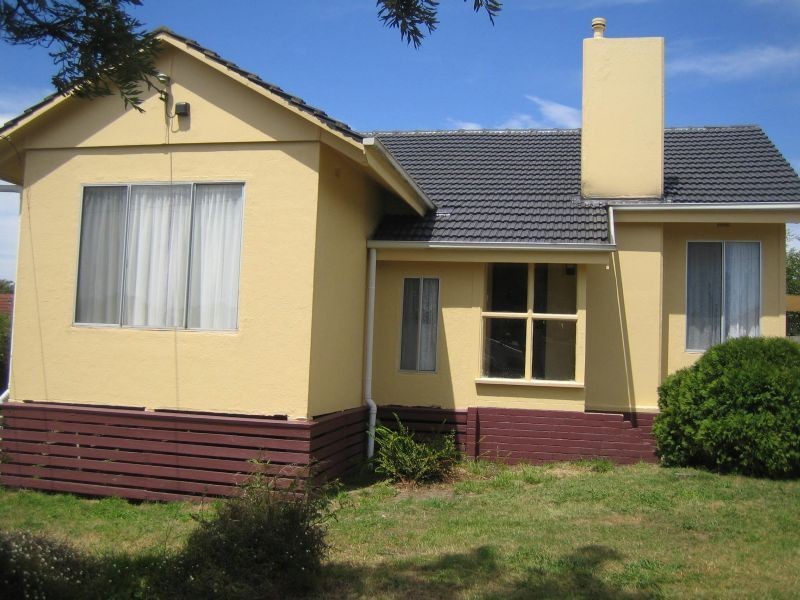 76 Ross Street, Dandenong VIC 3175