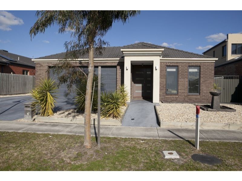 9 Sedgwick Court, Lynbrook VIC 3975