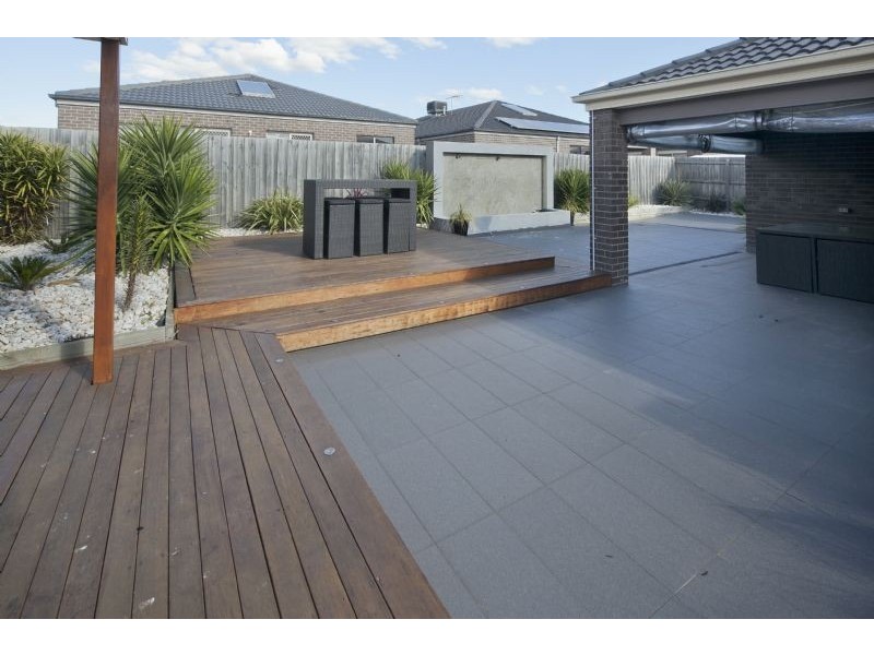 9 Sedgwick Court, Lynbrook VIC 3975