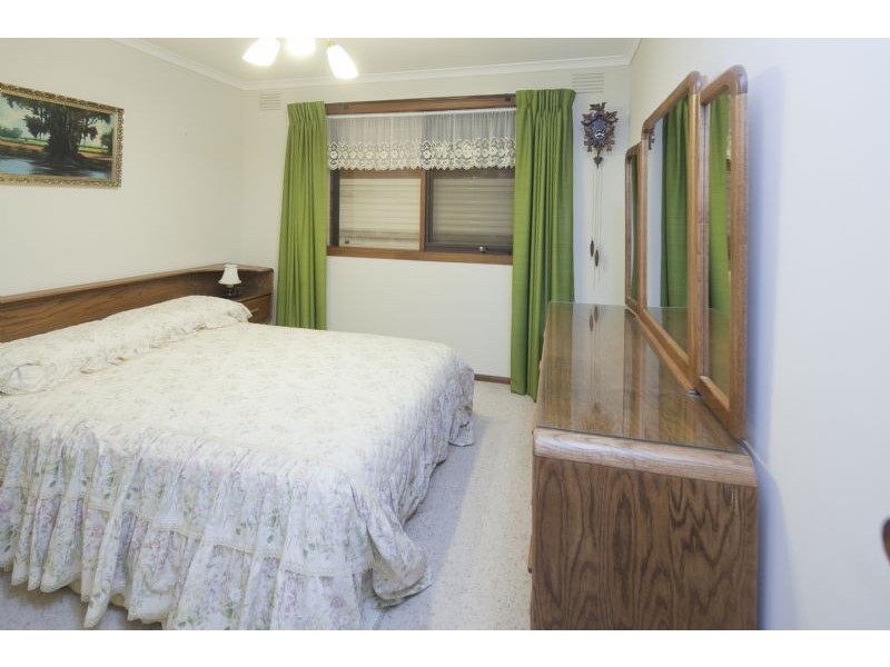 80 Somerset Drive, Dandenong North VIC 3175