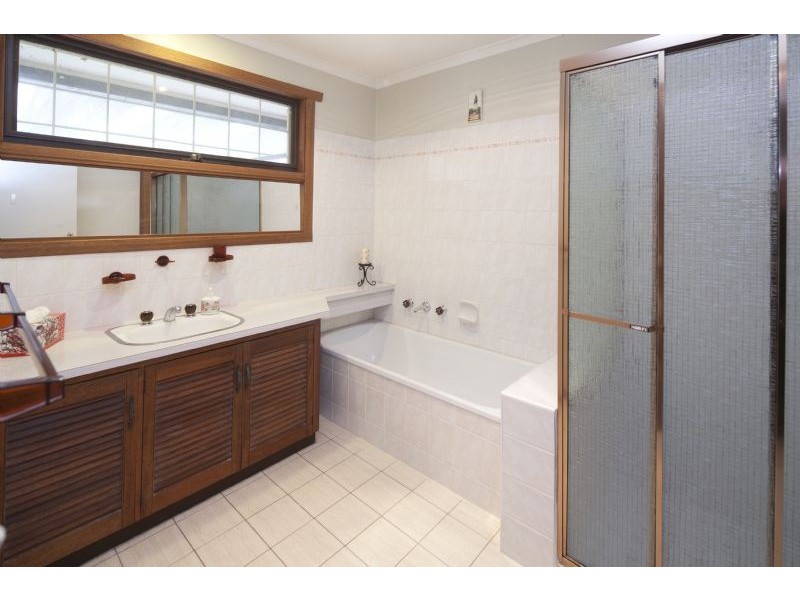 80 Somerset Drive, Dandenong North VIC 3175