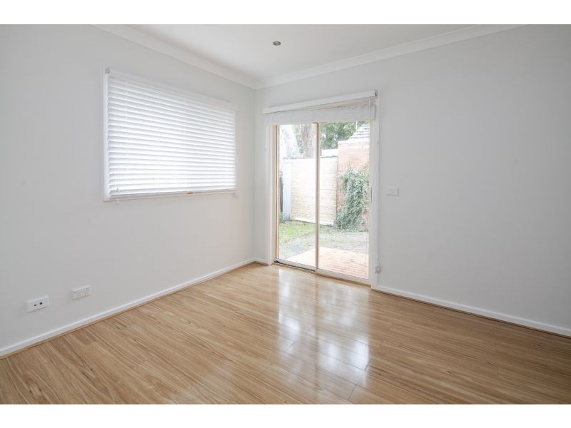 2/13 Bedwell Avenue, Dandenong VIC 3175