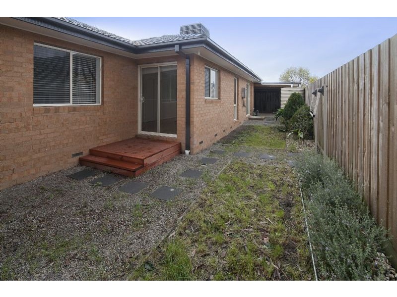 2/13 Bedwell Avenue, Dandenong VIC 3175